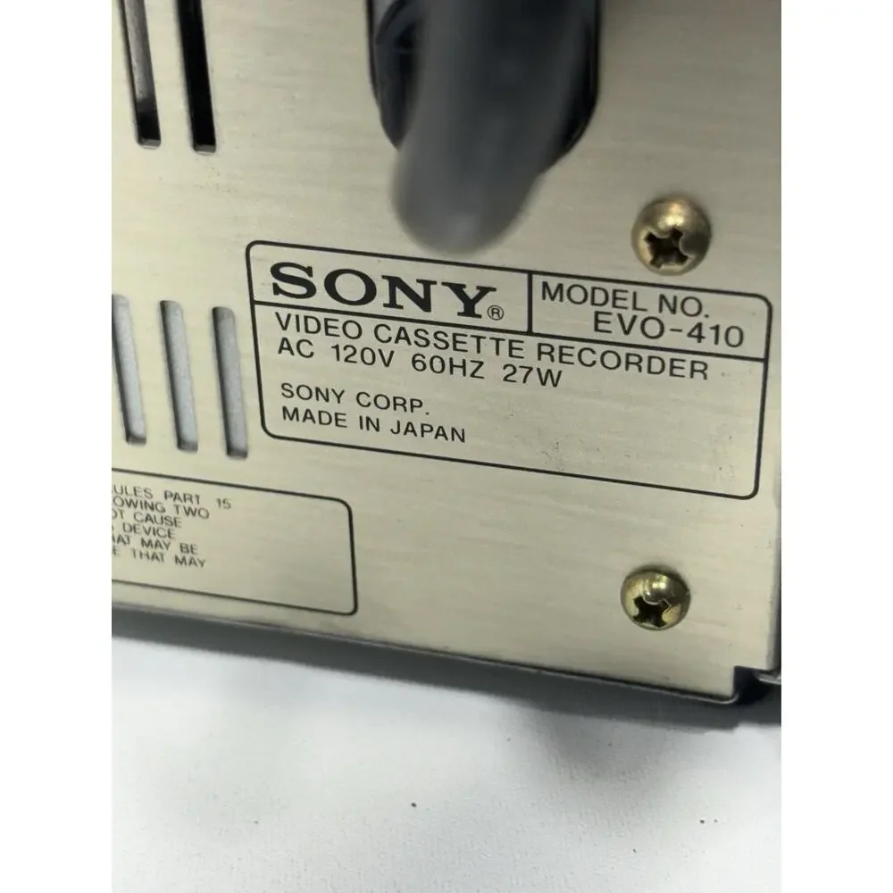 Sony EVO-410 Video8 8mm VCR Video Cassette Recorder Player Powers On Untested